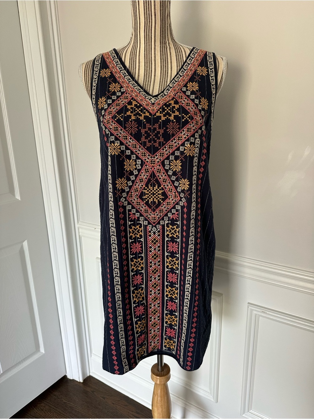 THML Embroidered Shift Dress Medium Boho Geometric Navy V Neck Tunic